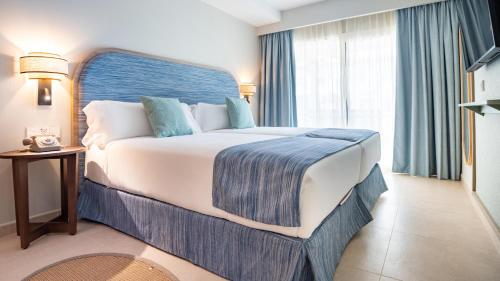 Apartamento Premier con terraza del hotel HD Lobos Natura Fuerteventura. Foto 7