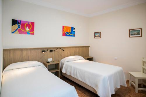 Habitación Doble - 2 camas del hotel Dulces Suenos. Foto 21