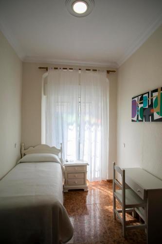 Habitación Individual con baño compartido del hotel Dulces Suenos. Foto 7