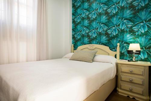 Habitación Doble con cama grande del hotel San Francisco. Foto 7