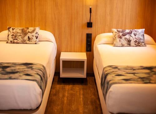 Habitación Doble con baño privado - 2 camas del hotel Sevilla Santa Justa - Adults only. Foto 3