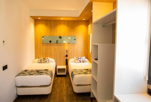 Habitación Doble con baño privado - 2 camas del hotel Sevilla Santa Justa - Adults only. Foto 14