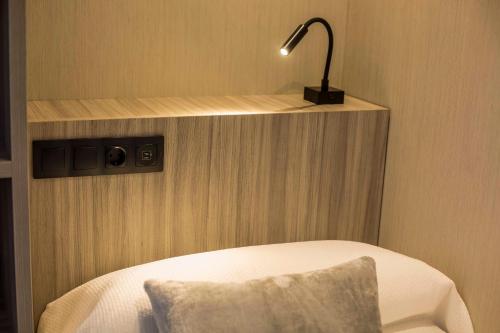 Habitación Individual con baño privado del hotel Sevilla Santa Justa - Adults only. Foto 15