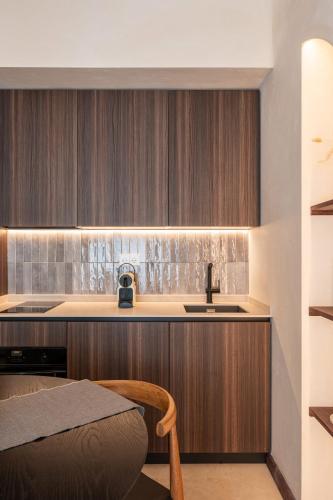 Apartamento de 1 dormitorio con balcón del hotel At Apartamentos Y Vtv Conde De Torrejon 10. Foto 3