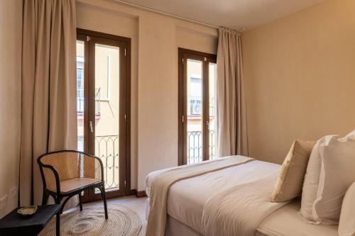 Apartamento de 1 dormitorio con balcón del hotel At Apartamentos Y Vtv Conde De Torrejon 10. Foto 8