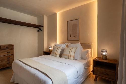 Apartamento Con Cocina 1 Cama king 1 habitación Sofá Cama incluido del hotel At Apartamentos Y Vtv Conde De Torrejon 10. Foto 8