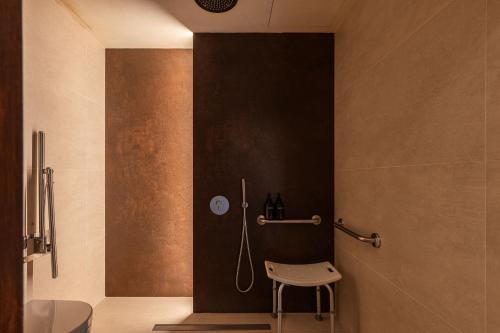 Apartamento 1 Cama king 1 habitación del hotel At Apartamentos Y Vtv Conde De Torrejon 10. Foto 4