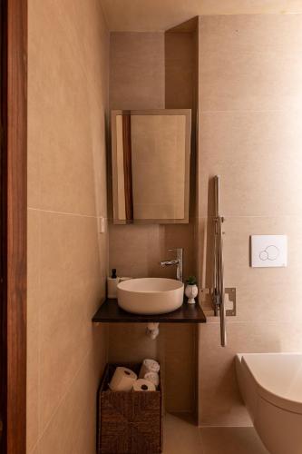 Apartamento 1 Cama king 1 habitación del hotel At Apartamentos Y Vtv Conde De Torrejon 10. Foto 13