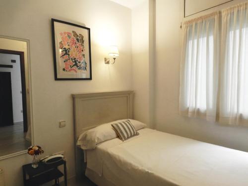 Habitación Individual del hotel Doña Blanca. Foto 1