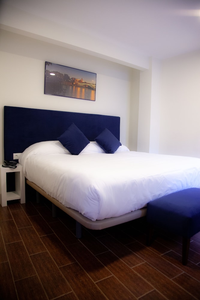 Habitación doble del hotel Noches En Triana