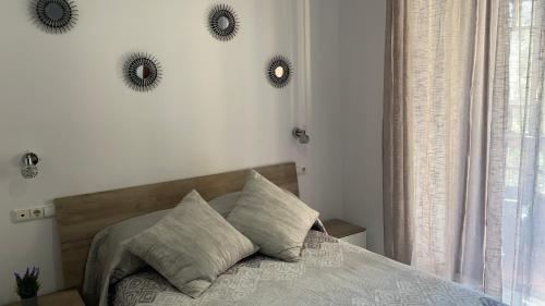 Habitación Doble con balcón del hotel Puerta Carmona. Foto 8