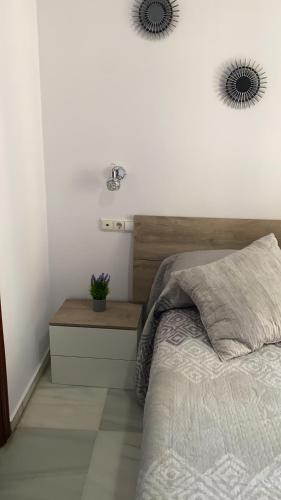 Habitación Doble con balcón del hotel Puerta Carmona. Foto 9