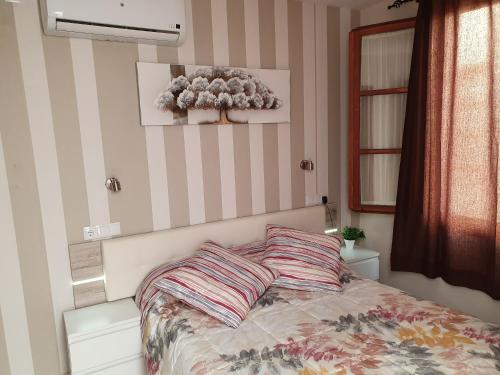 Habitación Doble Deluxe con ducha del hotel Puerta Carmona. Foto 8