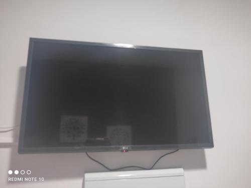 Habitación Triple Estándar del hotel Puerta Carmona. Foto 3