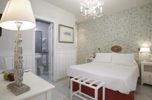 Habitación Doble Superior del hotel Basic Puerta De Sevilla. Foto 5