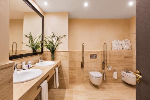 Habitación Premium Deluxe del hotel Casa 1800 Sevilla. Foto 6