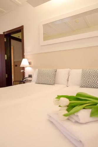 Habitación Doble - 1 o 2 camas del hotel U-sense Sevilla Centro. Foto 4