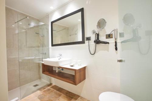 Habitación Doble Superior - 1 o 2 camas del hotel U-sense Sevilla Centro. Foto 6