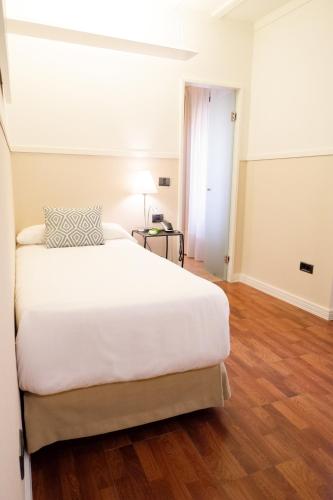 Habitación Individual del hotel U-sense Sevilla Centro. Foto 4