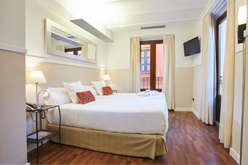 Habitación Doble - 1 o 2 camas del hotel U-sense Sevilla Centro. Foto 1