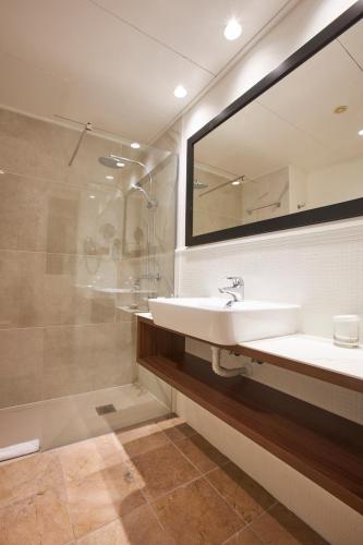 Habitación Doble Superior - 1 o 2 camas del hotel U-sense Sevilla Centro. Foto 4