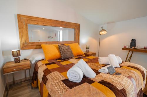 Habitación Doble con terraza del hotel Center Suites San Eloy. Foto 4