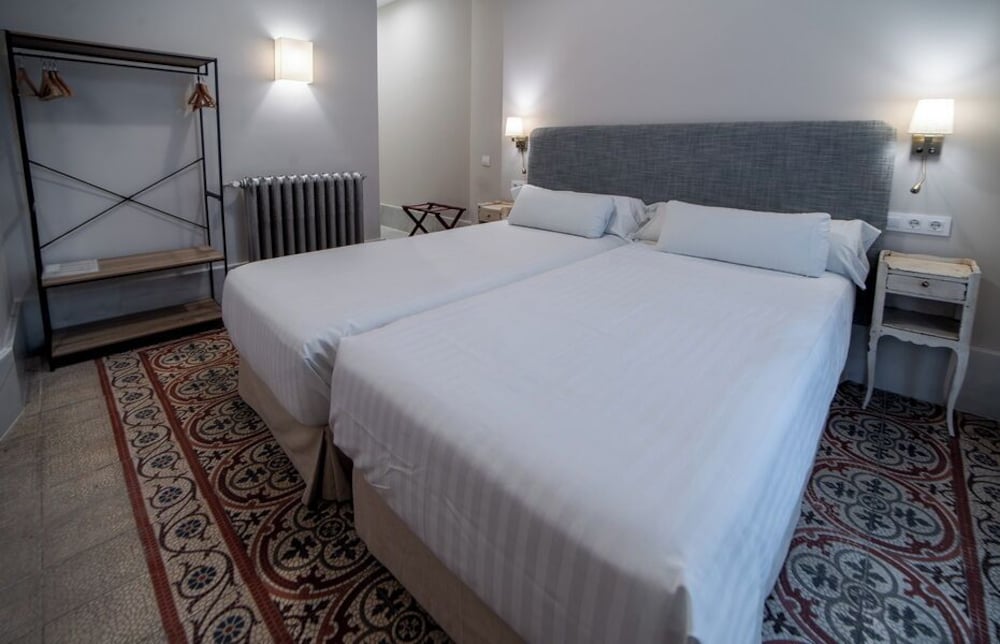 Habitación clásica doble del hotel Simón. Foto 8