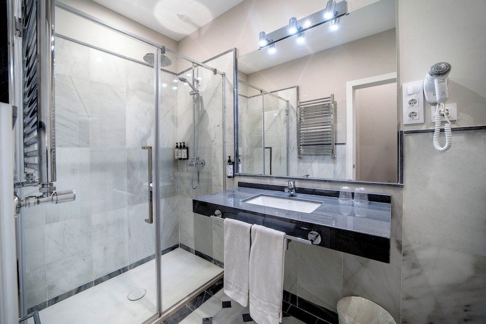 Habitación clásica doble del hotel Simón. Foto 9