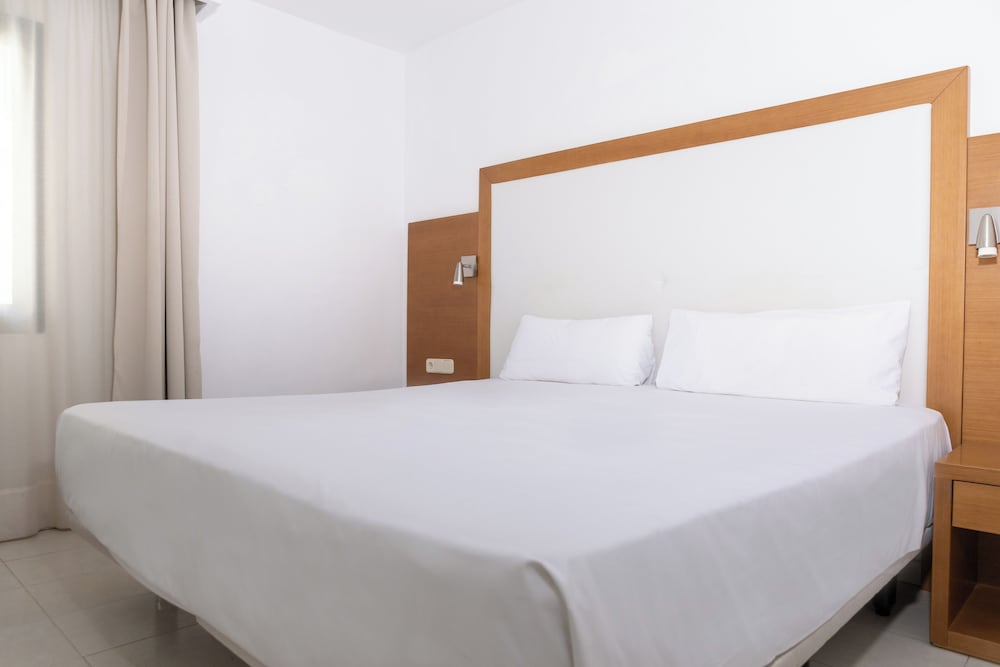 Apartamento Familiar del hotel Hesperia Bristol Playa. Foto 1