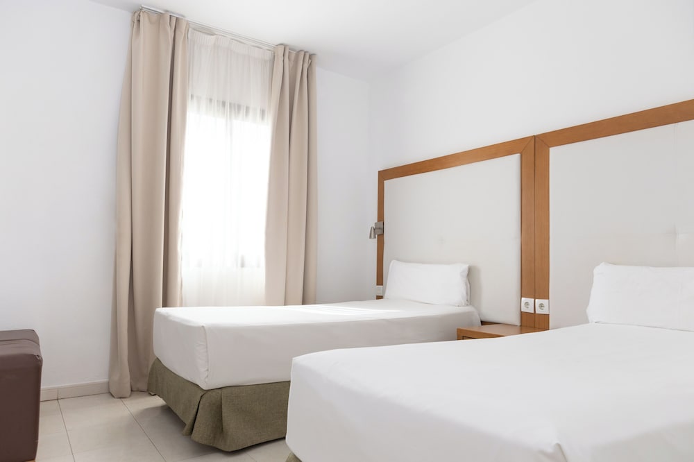 Apartamento básico, 1 habitación del hotel Hesperia Bristol Playa. Foto 5