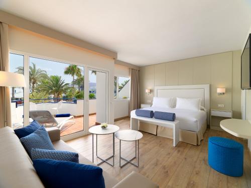 Suite Junior del hotel H10 Ocean Dunas - Adults Only