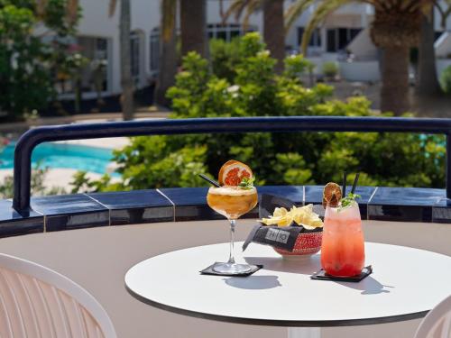 Suite Junior del hotel H10 Ocean Dunas - Adults Only. Foto 2