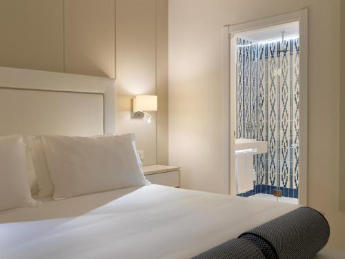 Suite Junior del hotel H10 Ocean Dunas - Adults Only. Foto 8