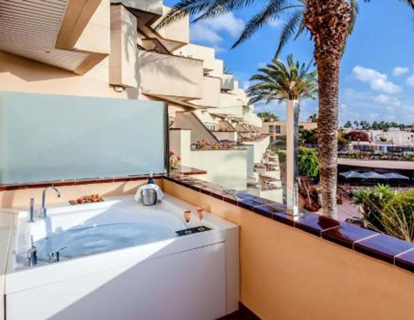 Suite Junior del hotel Barceló Corralejo Bay - Adults Only. Foto 3