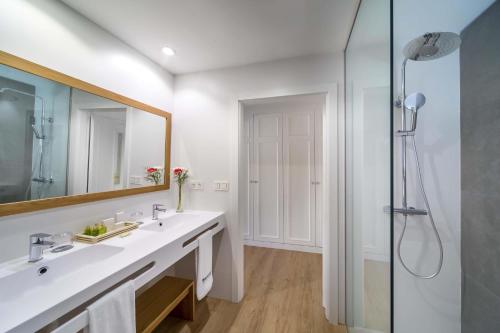 Habitación Doble del hotel Barceló Corralejo Bay - Adults Only. Foto 5