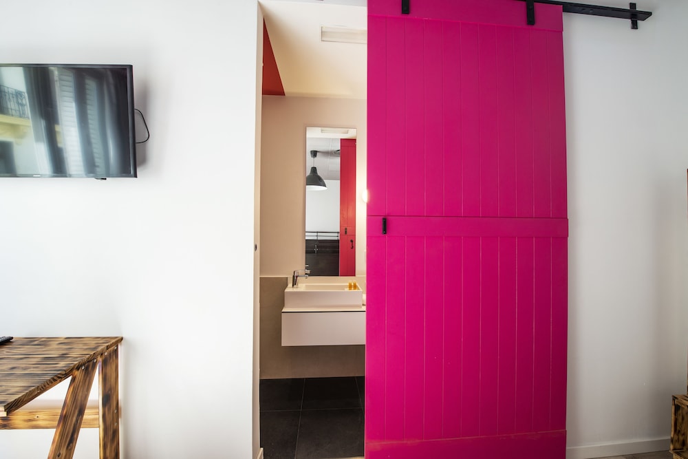 Double Room Ensuite del hotel Safestay Madrid Central. Foto 13