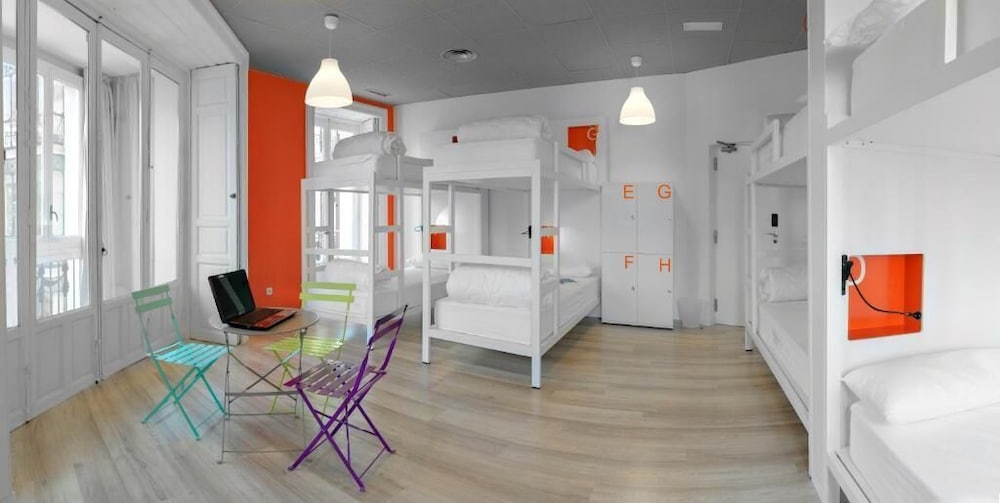 Bed in 8 - Bed Female Dorm Shared Bathroom del hotel Safestay Madrid Central. Foto 15
