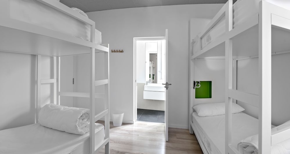 Bed in 4 - Bed Female Dorm Ensuite del hotel Safestay Madrid Central. Foto 2