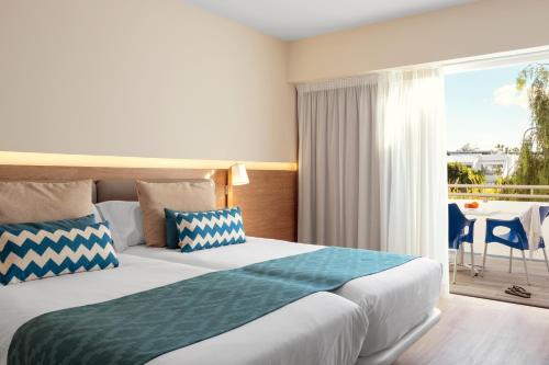 Suite Junior con balcón (2 + 1) del hotel Playa Park Zensation. Foto 2