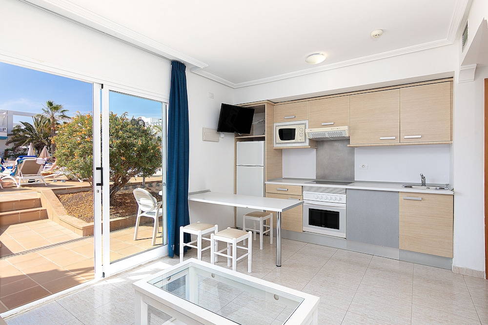 Apartamento, 1 habitación, vistas a la piscina del hotel Arena Beach. Foto 5