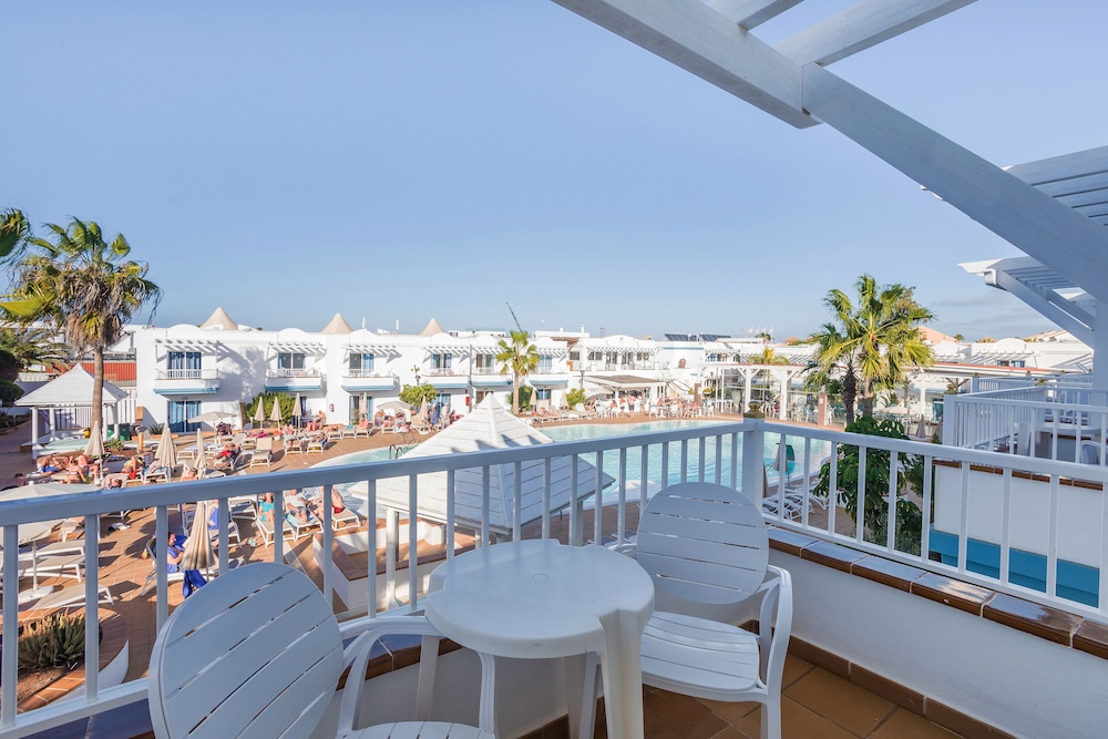 Apartamento, 1 habitación, vistas a la piscina del hotel Arena Beach. Foto 9