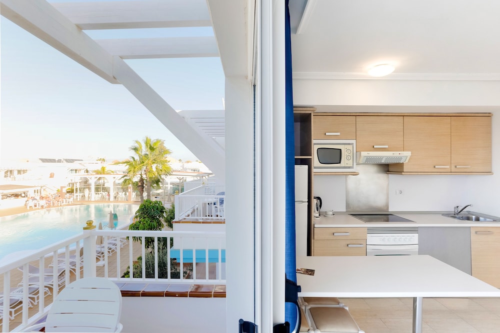 Apartamento 1 habitación, Vistas a la piscina del hotel Arena Beach. Foto 6