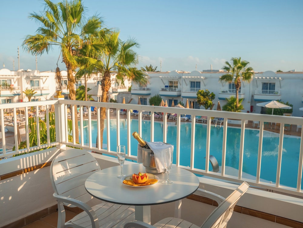 Apartamento 1 habitación, Vistas a la piscina del hotel Arena Beach. Foto 7