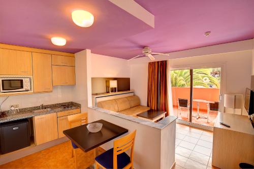 Apartamento Estándar del hotel SBH Monica Beach. Foto 3