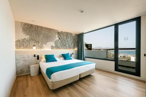 Suite Superior con vistas al mar del hotel R2 HIGOS BEACH. Foto 1