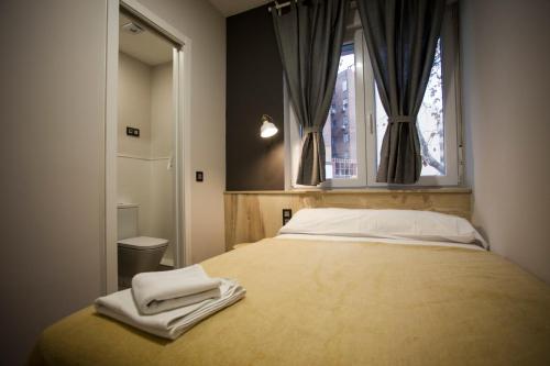 Habitación Doble Económica del hotel Cc Atocha. Foto 3