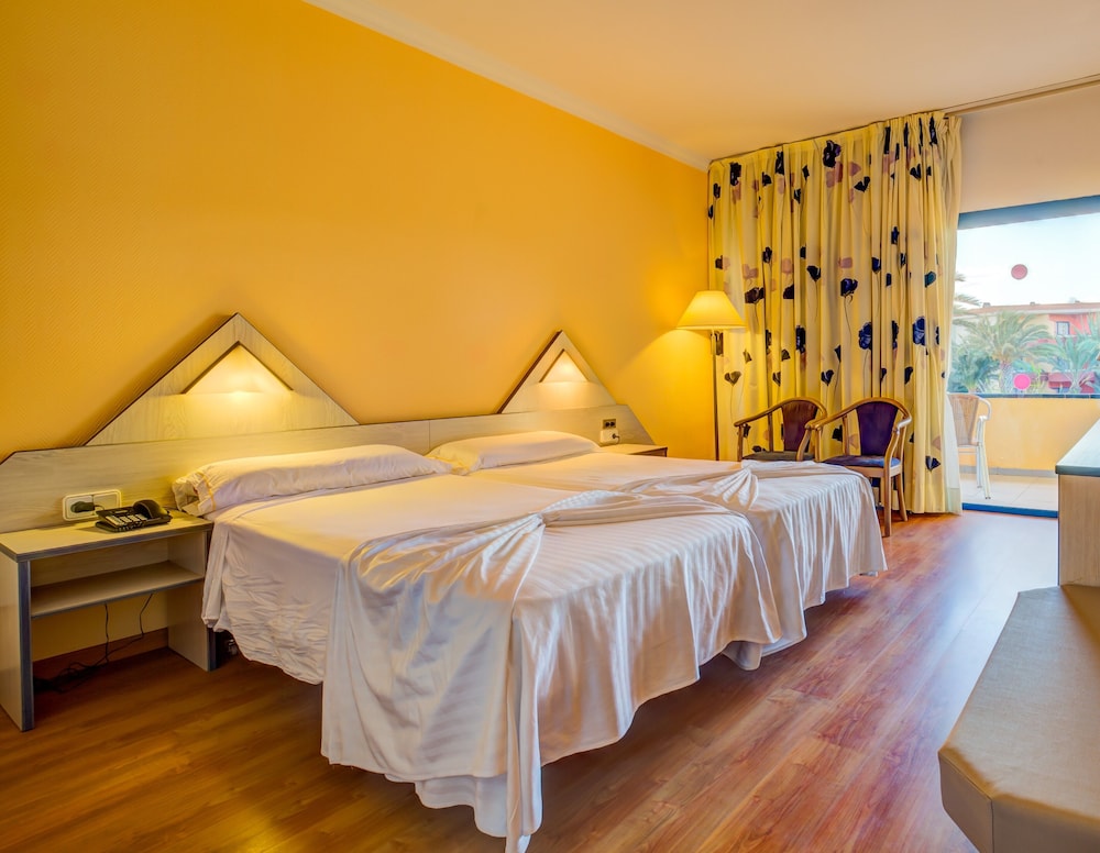 Habitación estándar doble del hotel SBH Fuerteventura Playa. Foto 1