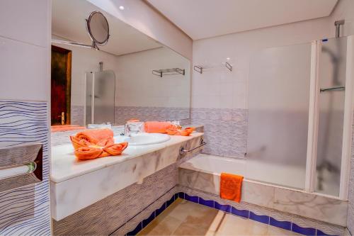 Junior suite Vista Parcial Mar 2 Camas individuales del hotel SBH Costa Calma Palace. Foto 4