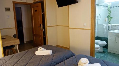Habitación Doble del hotel Tripolis Toledo. Foto 8