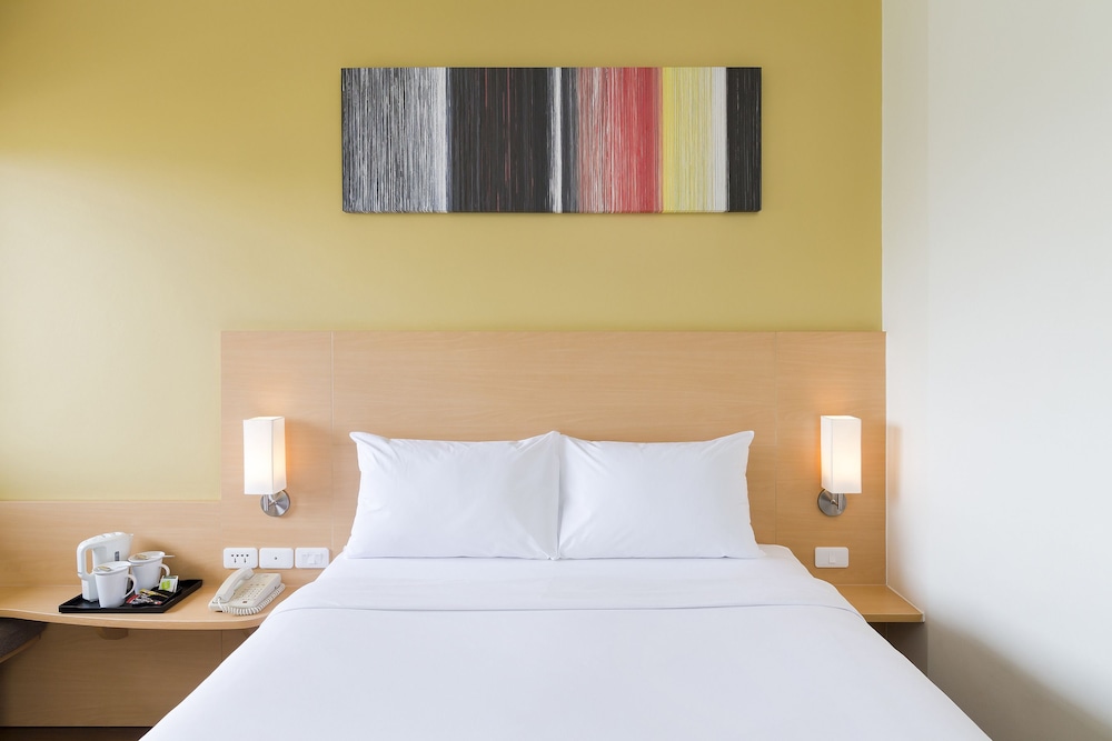 Suite de dos dormitorios del hotel Ibis Hua Hin. Foto 1